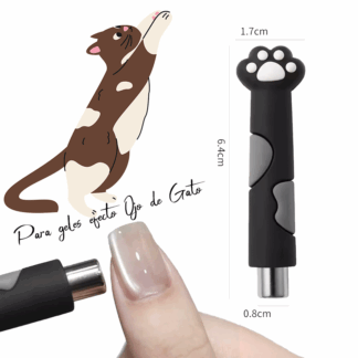 Imán patita de gato negro